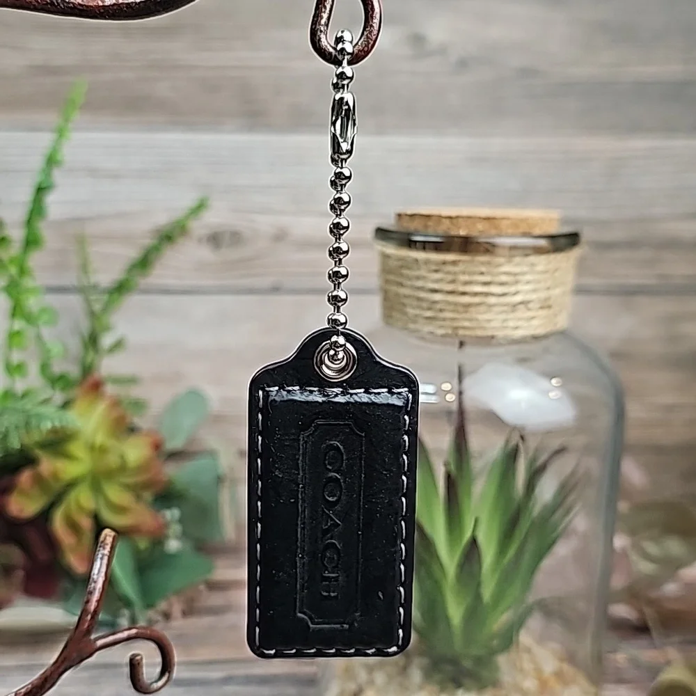 NEW COACH BLACK LEATHER HANG-TAG - Picture 5 of 7